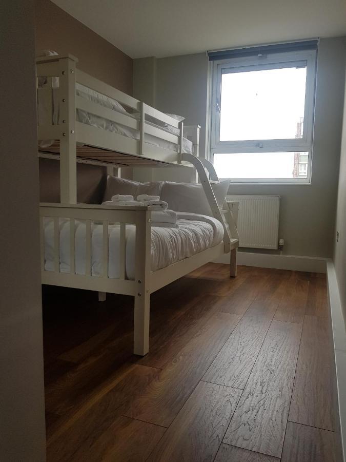 Beautiful 3-Bedroom Flat With Stunning Views London Exteriör bild